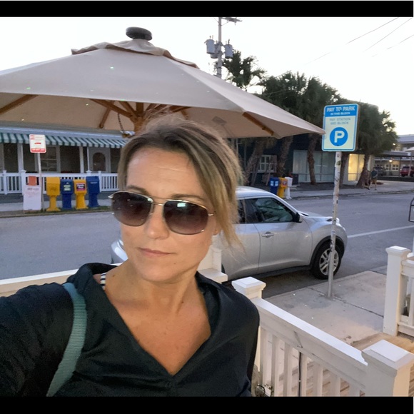 Meet your Posher, Karla - Picture 1 of 1